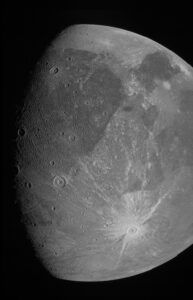 Ganímedes tomada por la sonda Galileo